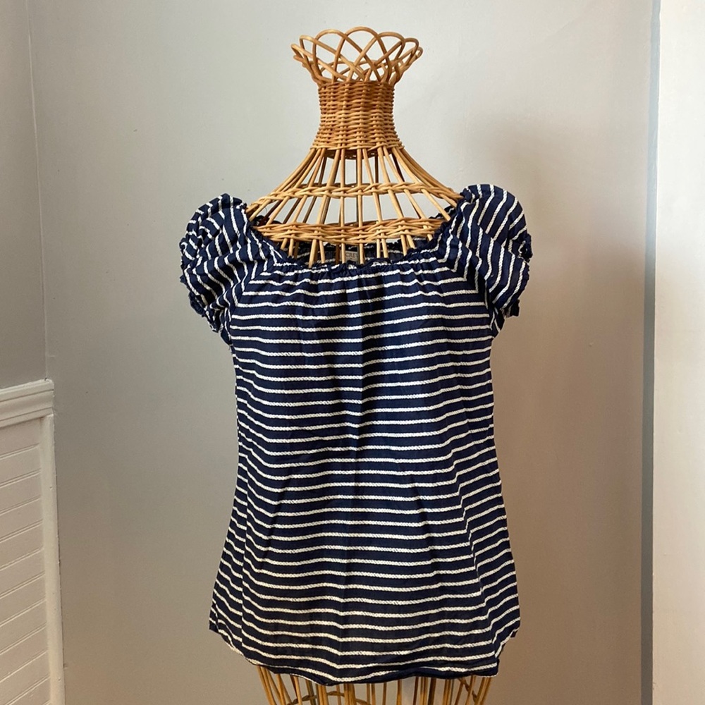 J.CREW XS navy & white striped shirt w/capped sleeves w/elastic ruffle neckline